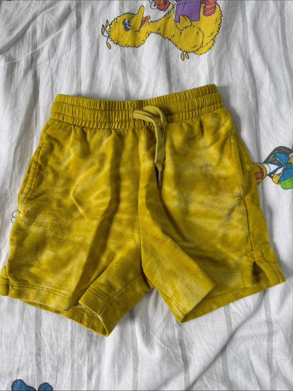 Hanna Andersson Yellow Tie Dye sweatshorts 2T